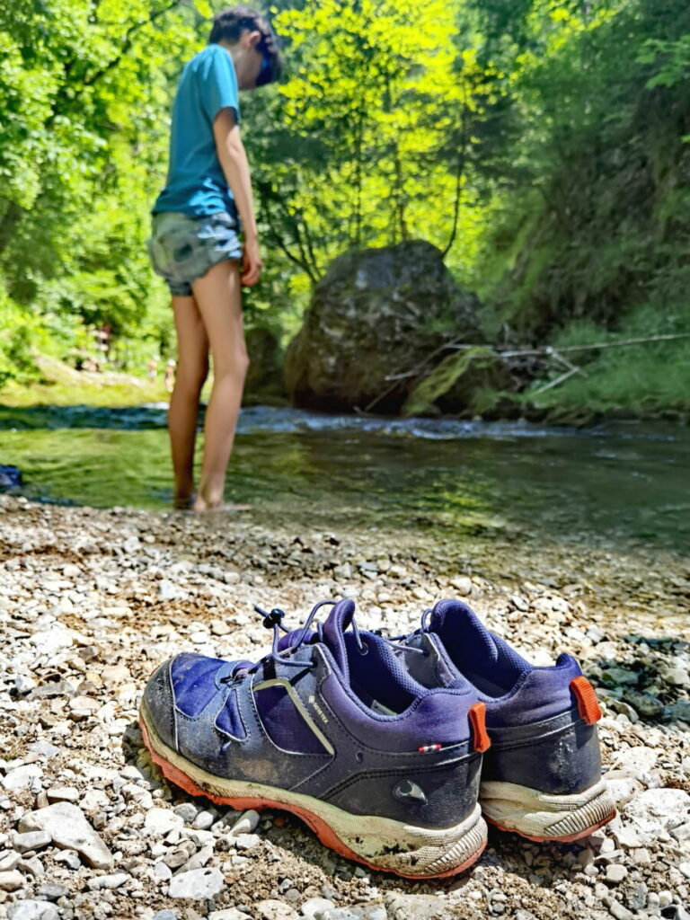 Weissbachschlucht Ratgeber: Wir waren diesen halbhohen Viking Wanderschuhen in der Schlucht. Sie waren perfekt.